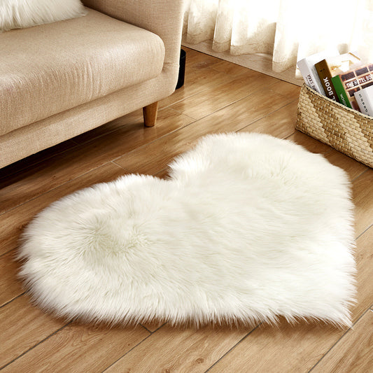 LuxeFur Heart White